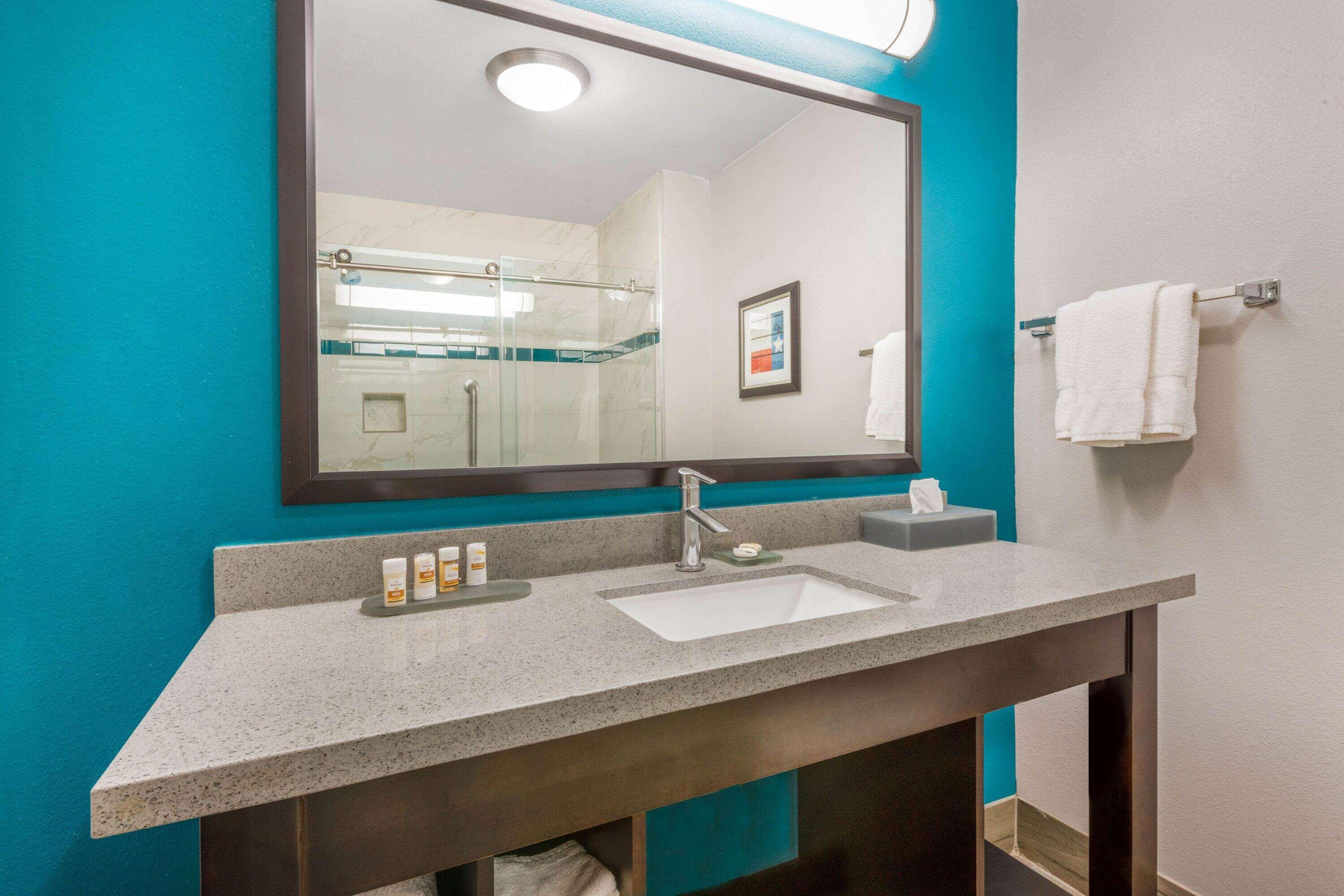 La Quinta By Wyndham Houston Humble Atascocita Hotel Exterior photo